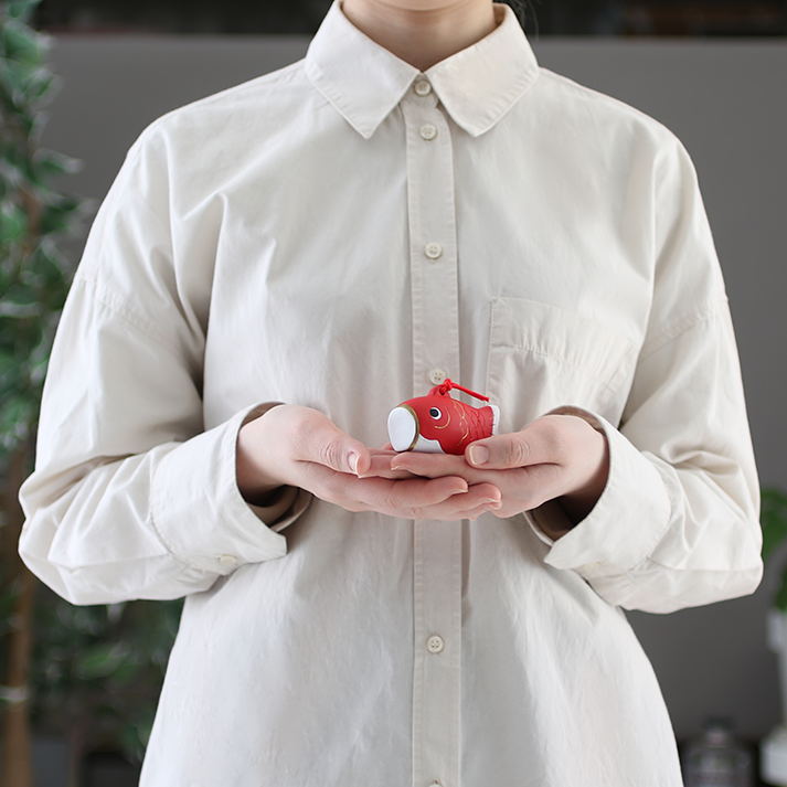 かわいい 置物 『赤鯉』『青鯉』 四季の雅 ちっちゃいものクラブ (単品購入)